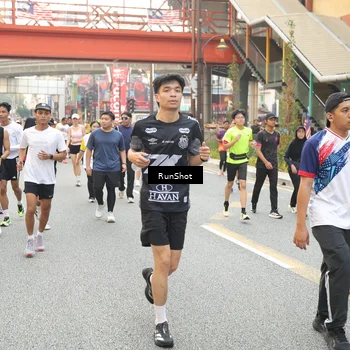Runner Photo 4696422