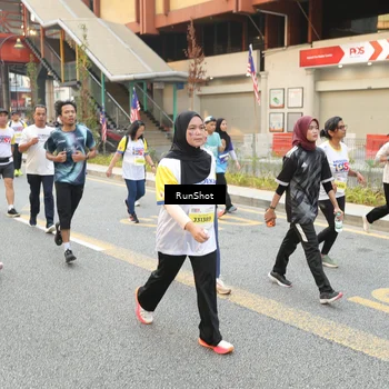 Runner Photo 4696449