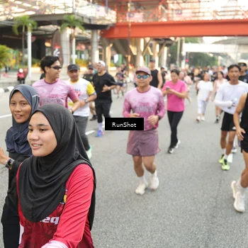 Runner Photo 4696472