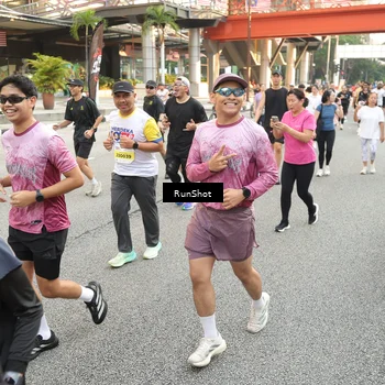 Runner Photo 4696504