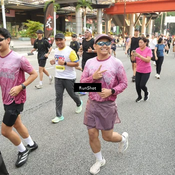 Runner Photo 4696593