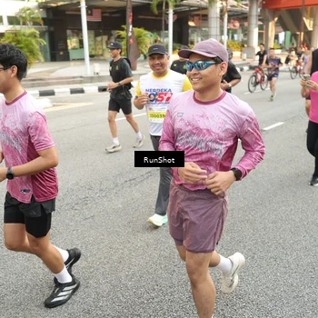 Runner Photo 4696604