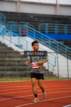 Runner Photo 4696653