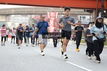 Runner Photo 4696659