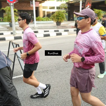 Runner Photo 4696660