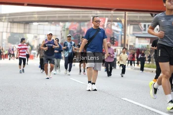 Runner Photo 4696672