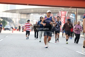 Runner Photo 4696684