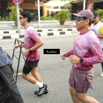 Runner Photo 4696686