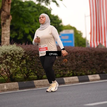 Runner Photo 4696697
