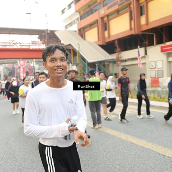 Runner Photo 4696715