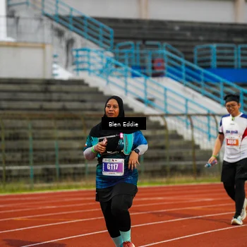 Runner Photo 4696750