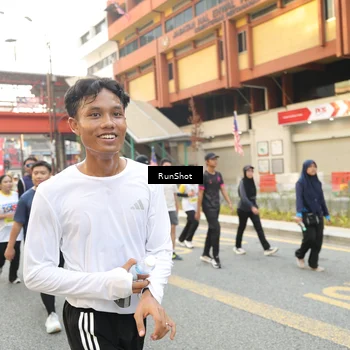 Runner Photo 4696751