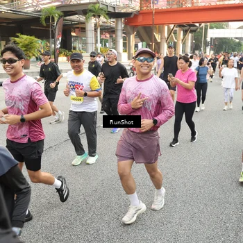 Runner Photo 4696770