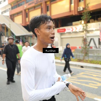 Runner Photo 4696776