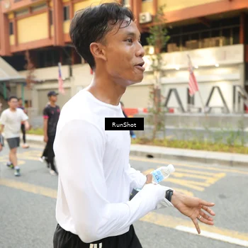 Runner Photo 4696792