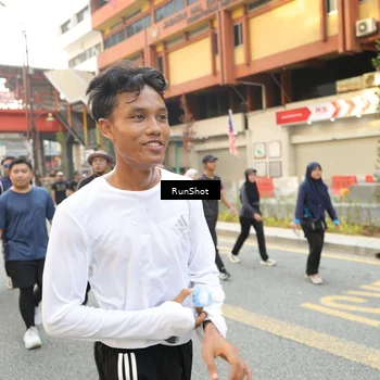 Runner Photo 4696846