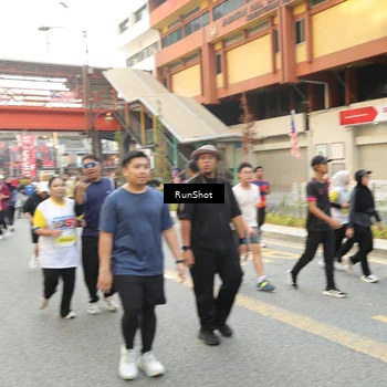 Runner Photo 4696872