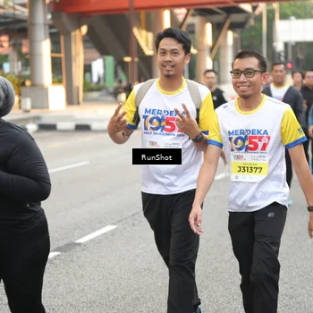 Runner Photo 4697134