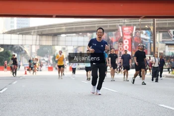 Runner Photo 4697173