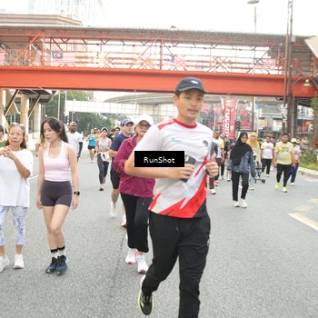 Runner Photo 4697174