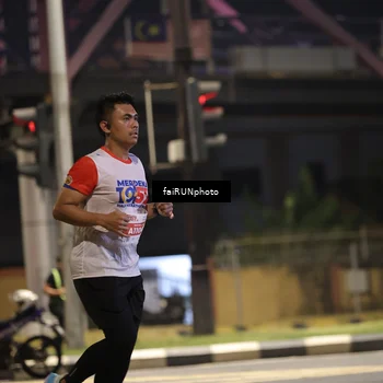 Runner Photo 4697544