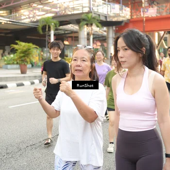 Runner Photo 4697613