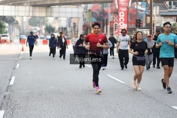 Runner Photo 4697665