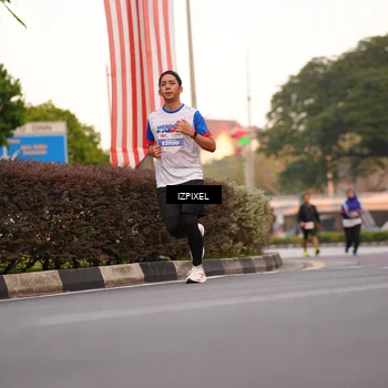 Runner Photo 4697786