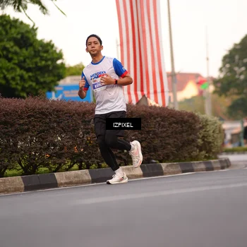 Runner Photo 4697983
