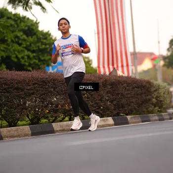 Runner Photo 4698044