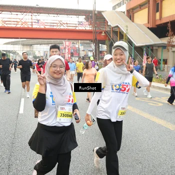 Runner Photo 4698160