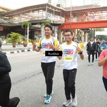 Runner Photo 4698287
