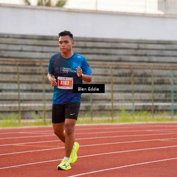 Runner Photo 4698349