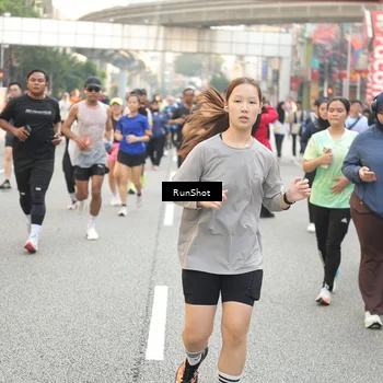 Runner Photo 4698376