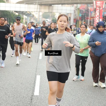 Runner Photo 4698390