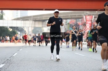 Runner Photo 4698496