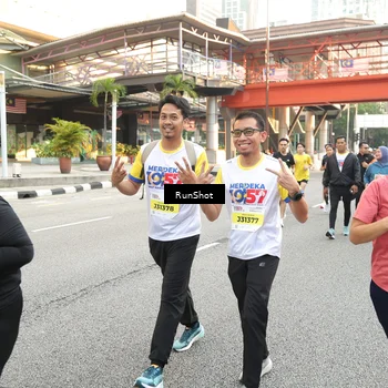 Runner Photo 4698591
