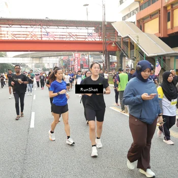 Runner Photo 4698733