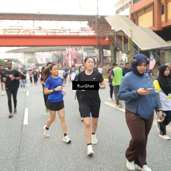 Runner Photo 4698735