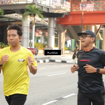 Runner Photo 4698953