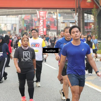 Runner Photo 4699316
