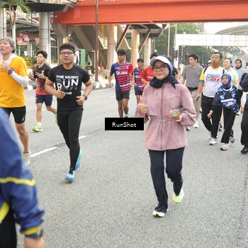 Runner Photo 4699378