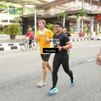 Runner Photo 4699451