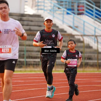 Runner Photo 4699453