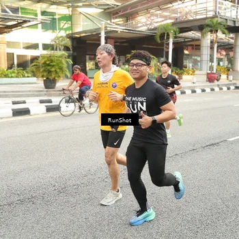 Runner Photo 4699482