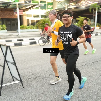 Runner Photo 4699511