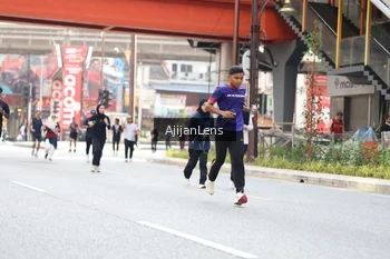 Runner Photo 4699535