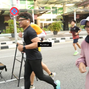 Runner Photo 4699565