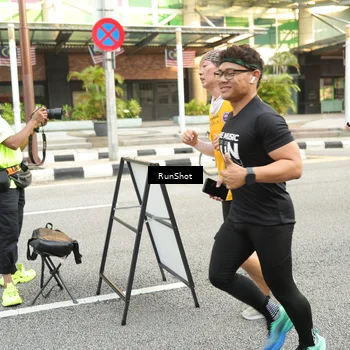 Runner Photo 4699567
