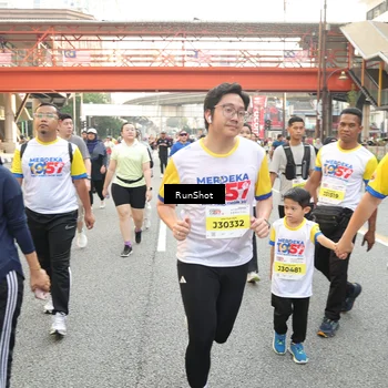 Runner Photo 4699691
